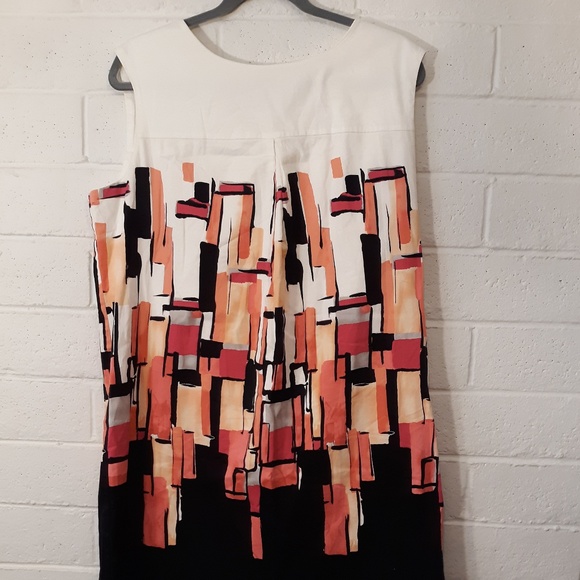 Apostrophe Dresses & Skirts - 💓   Apostrophe Stretch Dress
